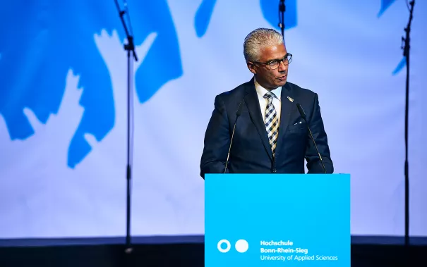 h-brs-absolventenfeier_2018cnathan-dreessen.de-168.jpg (DE)