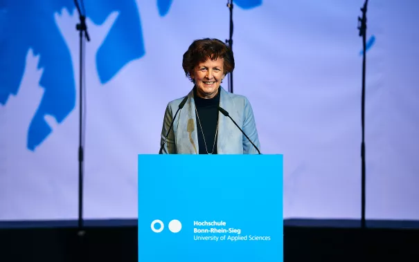 h-brs-absolventenfeier_2018cnathan-dreessen.de-177.jpg (DE)