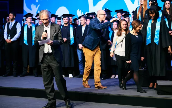 h-brs-absolventenfeier_2018cnathan-dreessen.de-239.jpg (DE)