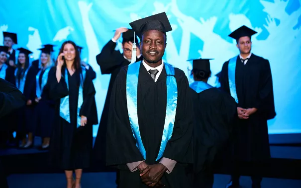 h-brs-absolventenfeier_2018cnathan-dreessen.de-263.jpg (DE)