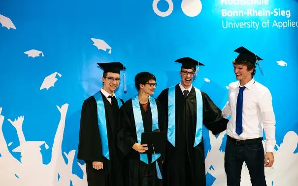 h-brs-absolventenfeier_2018cnathan-dreessen.de-291.jpg (DE)