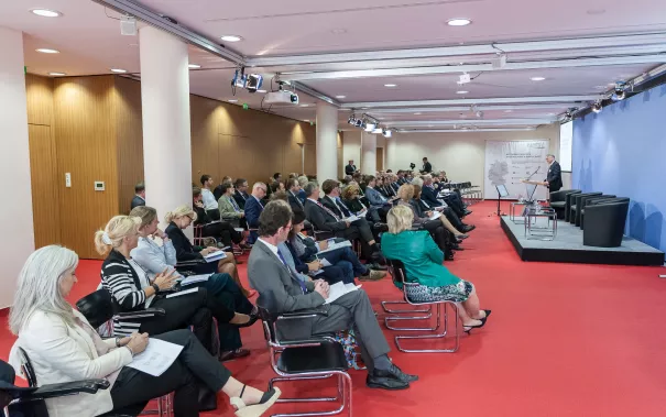 hafm_konferenz_in_berlin_20160928_foto_m._schoenfelder_hafm_08.jpg (DE)