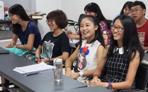 hunan_besuch_juergen_bode_lecture_22_studenten_hunan_university_22_20150914_foto_m._flacke.jpg (DE)
