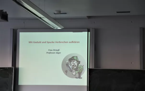 kinderuni_rhb_forensik_23.02.18_1.jpg (DE)