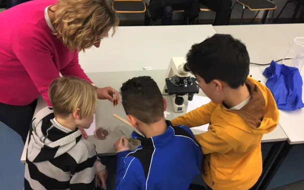 kinderuni_rhb_forensik_23.02.18_6.jpg (DE)