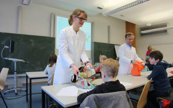 kinderuni_rhb_forensik_23.02.18_20.jpg (DE)