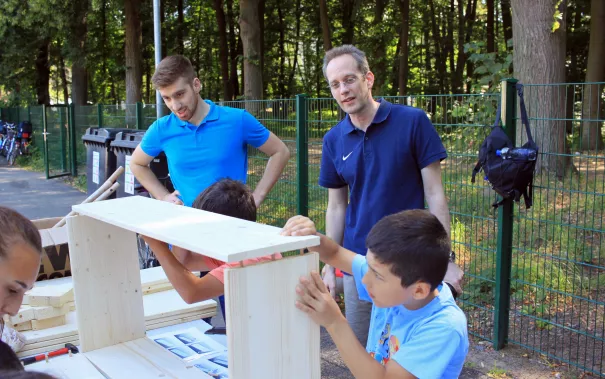 Kinderspielzeug-fuer-Fluechtlinge_FBEMT_20160719_Foto-Flessing_img_7616.jpg (DE)