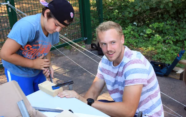 Kinderspielzeug-fuer-Fluechtlinge_FBEMT_20160719_Foto-Flessing_img_7653.jpg (DE)
