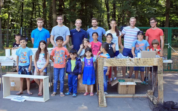 Kinderspielzeug-fuer-Fluechtlinge_FBEMT_20160719_Foto-Flessing_img_7655_edit.jpg (DE)