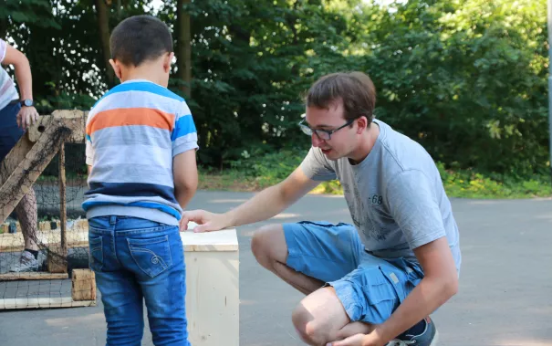 Kinderspielzeug-fuer-Fluechtlinge_FBEMT_20160719_Foto-Reith_img_8091.jpg (DE)