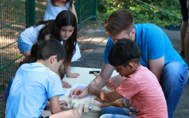 Kinderspielzeug-fuer-Fluechtlinge_FBEMT_20160719_Foto-Reith_img_8103.jpg (DE)