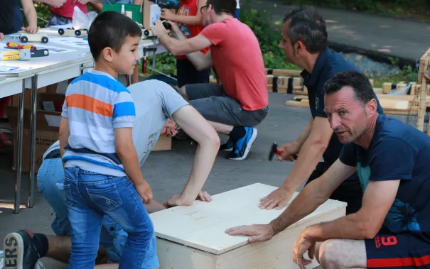 Kinderspielzeug-fuer-Fluechtlinge_FBEMT_20160719_Foto-Reith_img_8107.jpg (DE)