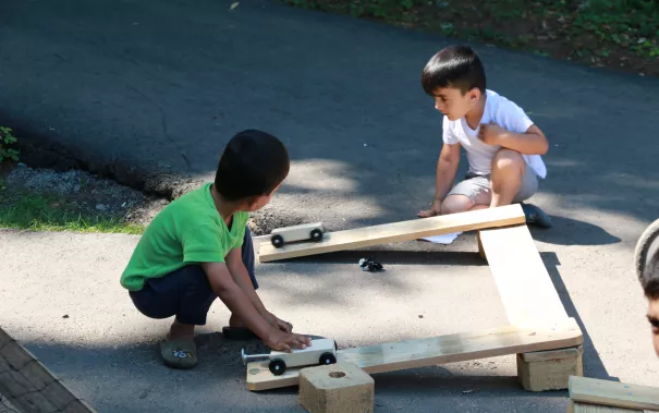 Kinderspielzeug-fuer-Fluechtlinge_FBEMT_20160719_Foto-Reith_img_8135.jpg (DE)