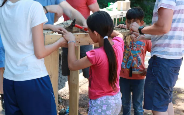 Kinderspielzeug-fuer-Fluechtlinge_FBEMT_20160719_Foto-Reith_img_8144.jpg (DE)