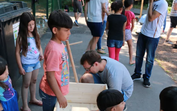 Kinderspielzeug-fuer-Fluechtlinge_FBEMT_20160719_Foto-Reith_img_8151.jpg (DE)