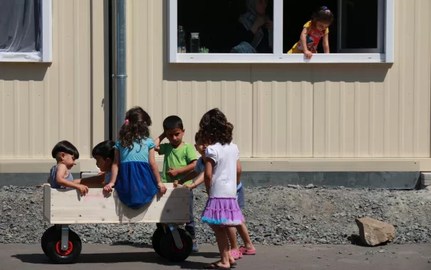 Kinderspielzeug-fuer-Fluechtlinge_FBEMT_20160719_Foto-Reith_img_8168.jpg (DE)