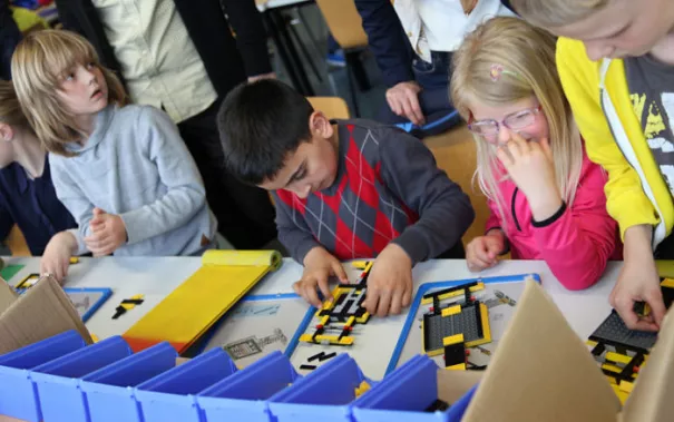 kinderuni-lego-mai-2014_47.jpg (DE)