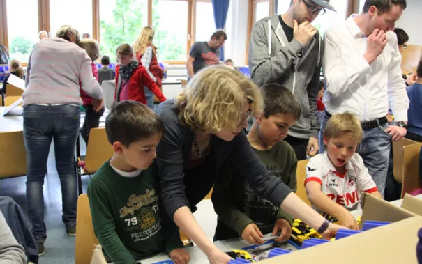 kinderuni-lego-mai-2014_55.jpg (DE)