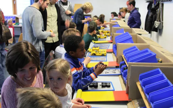 kinderuni-lego-mai-2014_58.jpg (DE)