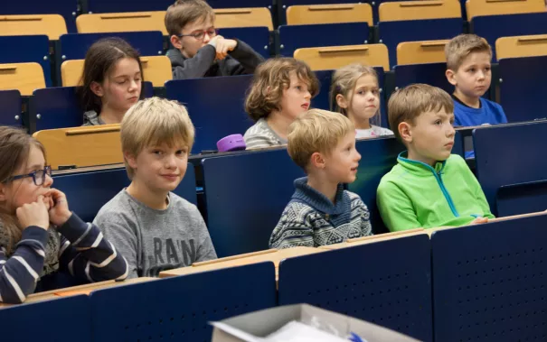 kinderuni-photovoltaik_72_eva_tritschler_20161124_4021.jpg (DE)