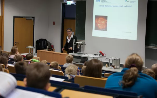 kinderuni-photovoltaik_72_eva_tritschler_20161124_4025.jpg (DE)