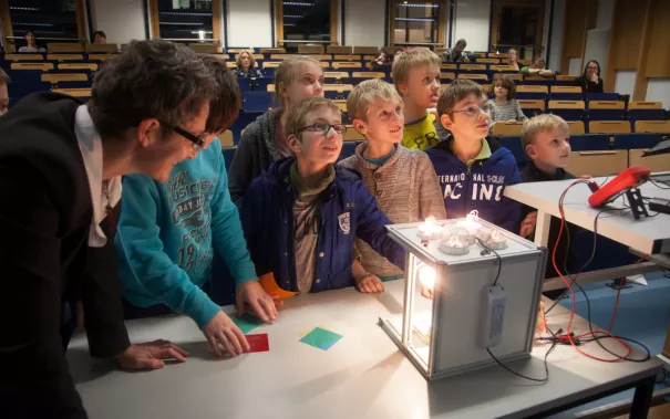 kinderuni-photovoltaik_72_eva_tritschler_20161124_4045.jpg (DE)