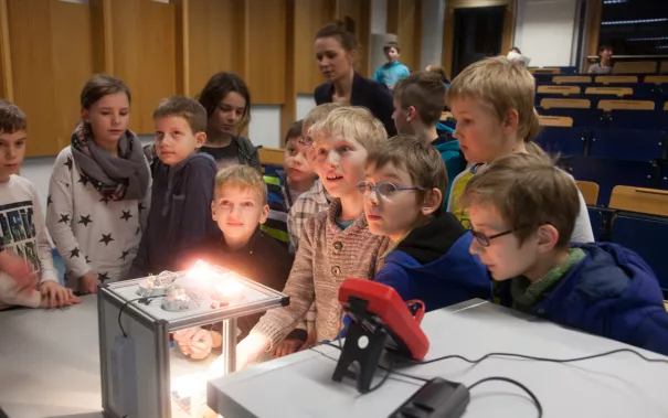 kinderuni-photovoltaik_72_eva_tritschler_20161124_4058.jpg (DE)