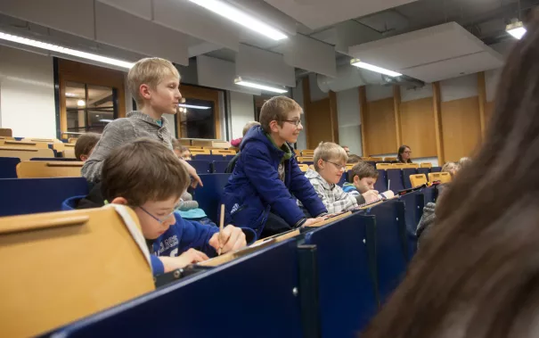 kinderuni-photovoltaik_72_eva_tritschler_20161124_4062.jpg (DE)