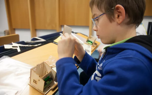 kinderuni-photovoltaik_72_eva_tritschler_20161124_4064.jpg (DE)