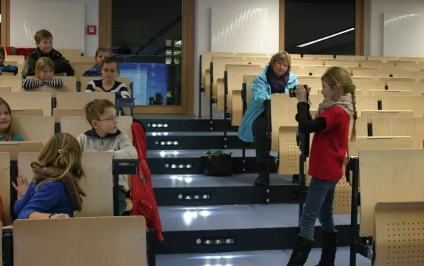 kinderuni_04-12-2014_korol_foto_c._pesch_img_0218.jpg (DE)