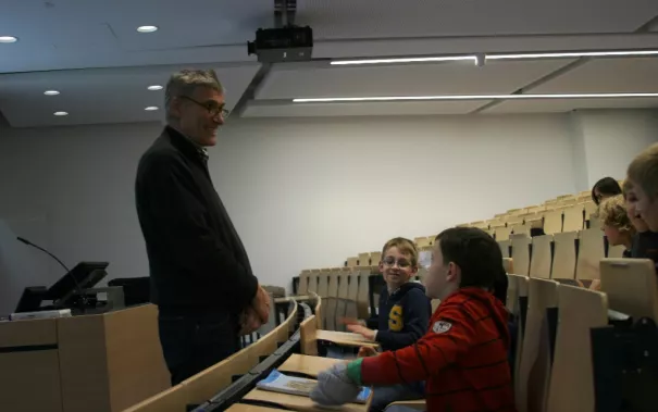 kinderuni_04-12-2014_korol_foto_c._pesch_img_0239.jpg (DE)