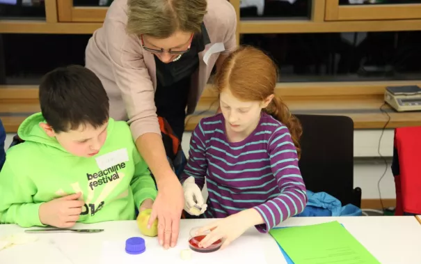 kinderuni_05-02-2015_spurensuche_foto_m._flacke_img_5808.jpg