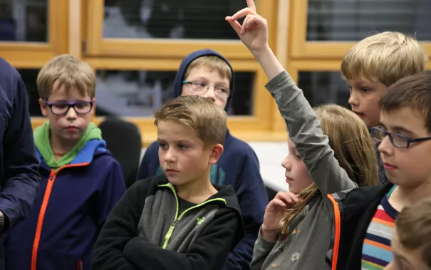 kinderuni_computergrafik_erleben_hinkenjann_ivc_sta_20151112_foto_j._kuestenmacher_img_892422.jpg (DE)