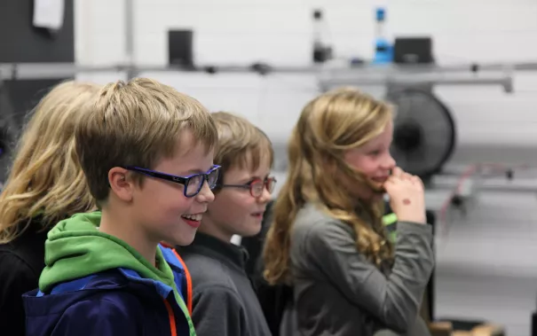 kinderuni_computergrafik_erleben_hinkenjann_ivc_sta_20151112_foto_j._kuestenmacher_img_892432.jpg (DE)