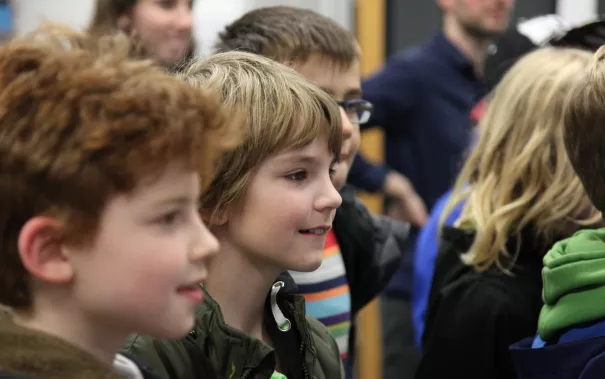 kinderuni_computergrafik_erleben_hinkenjann_ivc_sta_20151112_foto_j._kuestenmacher_img_892434.jpg (DE)