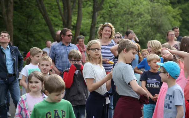 kinderuni_effelsberg_20160512_foto_e._tritschler_img_0427.jpg (DE)
