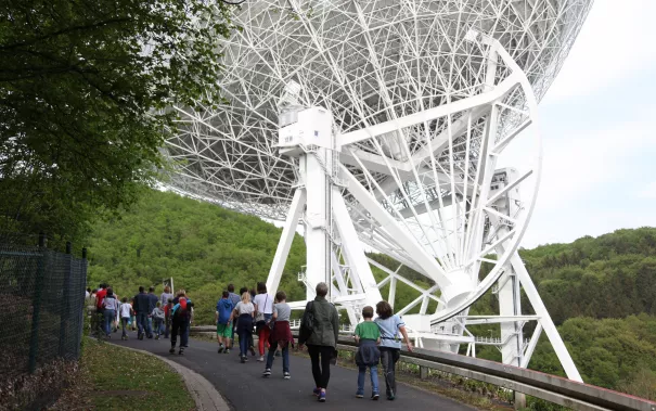 kinderuni_effelsberg_20160512_foto_e._tritschler_img_0436.jpg (DE)