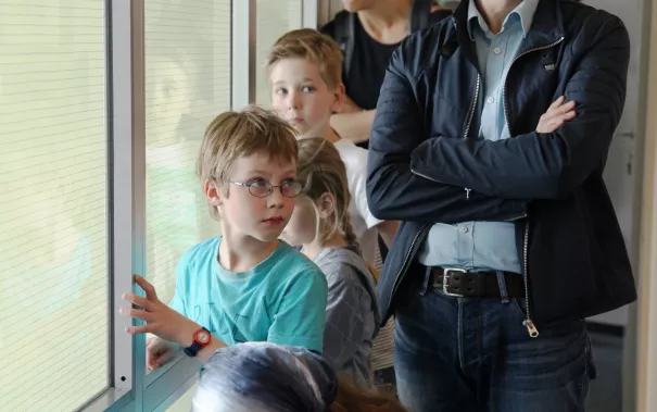 kinderuni_effelsberg_20160512_foto_e._tritschler_img_0451.jpg (DE)