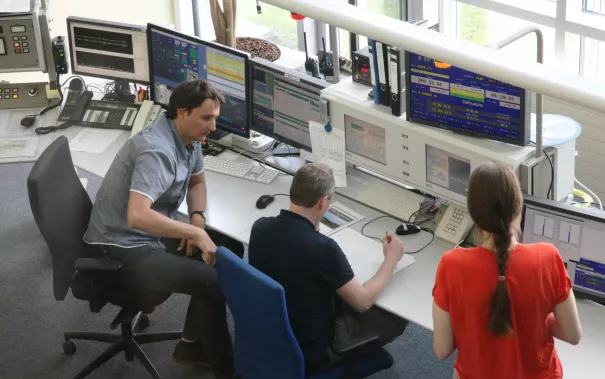 kinderuni_effelsberg_20160512_foto_e._tritschler_img_0454.jpg (DE)