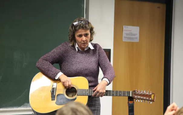 kinderuni_good_vibrations_gross_sta_20181129_foto_juri_kuestenmacher_21.jpg (DE)