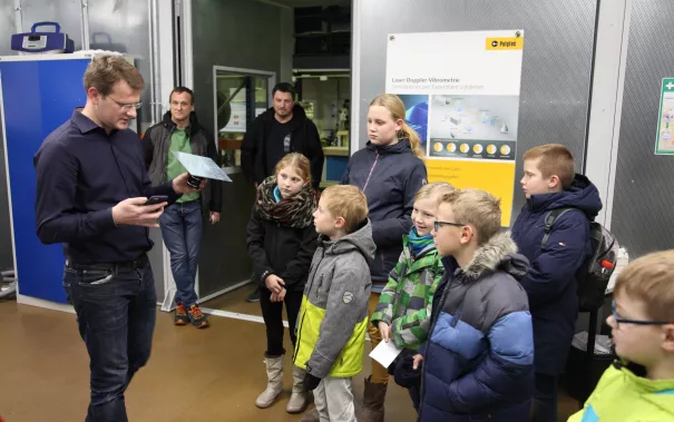 kinderuni_good_vibrations_gross_sta_20181129_foto_juri_kuestenmacher_53.jpg (DE)