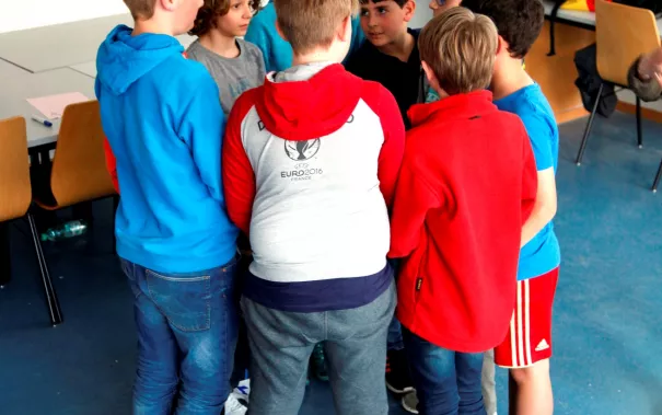 kinderuni_kopfschuetteln_rhb_20180426_foto_c._pesch_31.jpg (DE)
