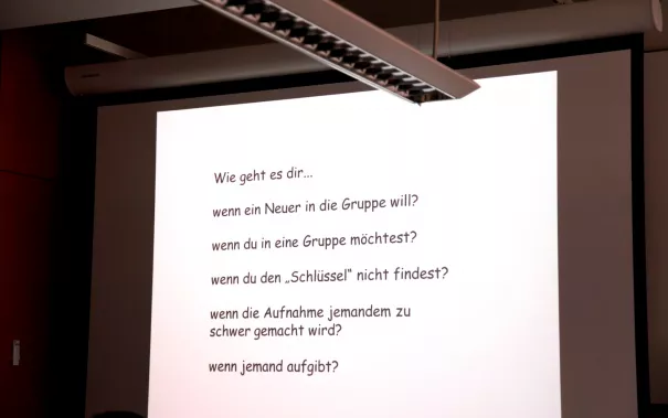kinderuni_kopfschuetteln_rhb_20180426_foto_c._pesch_33.jpg (DE)
