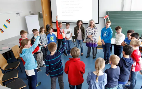kinderuni_kopfschuetteln_rhb_20180426_foto_c._pesch_37.jpg (DE)