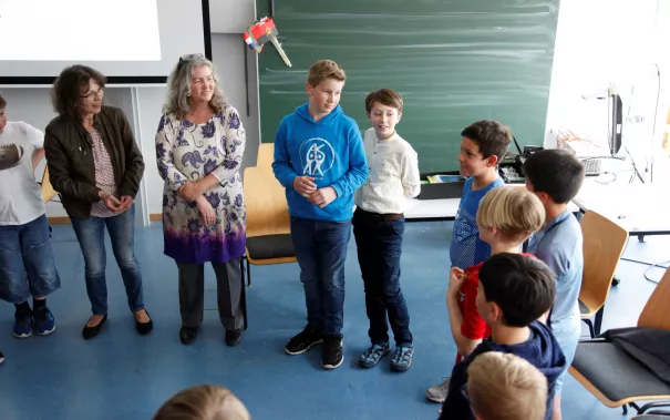 kinderuni_kopfschuetteln_rhb_20180426_foto_c._pesch_39.jpg (DE)