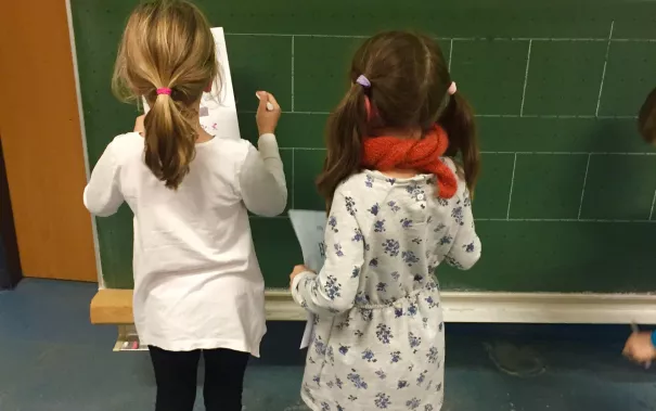 kinderuni_sta_chinesisch_23.11.17_29.jpg (DE)