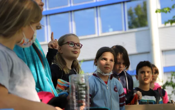 kinderuni_sta_gaertnern_umweltschutz_20220428_foto_juri_kuestenmacher_015.jpg (DE)