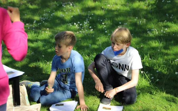 kinderuni_sta_gaertnern_umweltschutz_20220428_foto_juri_kuestenmacher_069.jpg (DE)