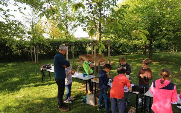 kinderuni_sta_gaertnern_umweltschutz_20220428_foto_juri_kuestenmacher_080.jpg (DE)