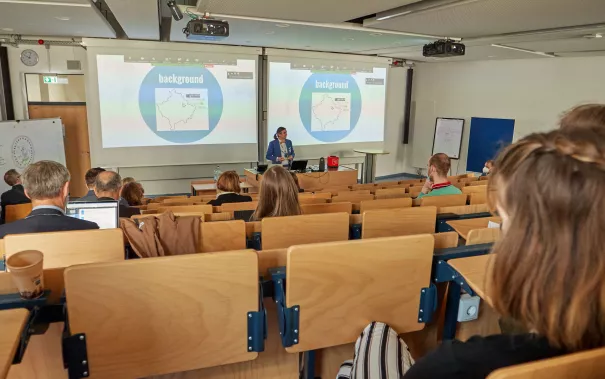 006_hoersaal.jpg